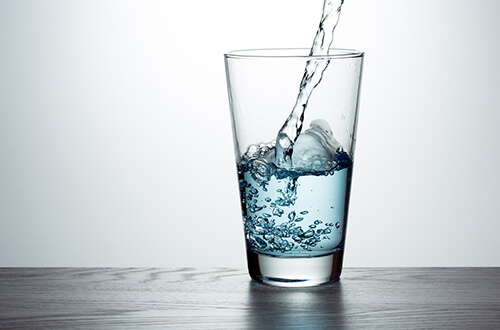 Trinkwasser im Glas